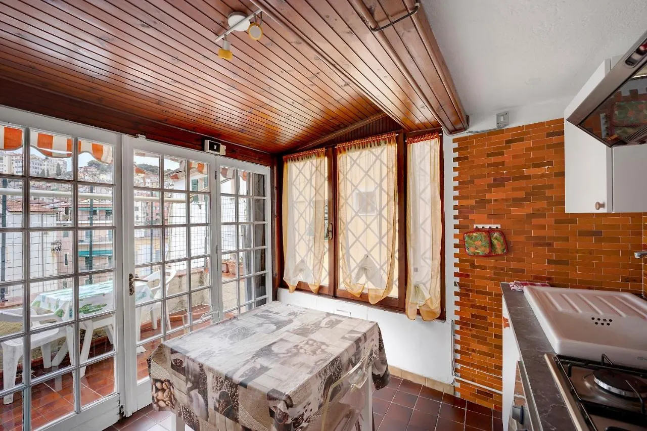 Il Nido Del Geco Apartment Sanremo 0*,